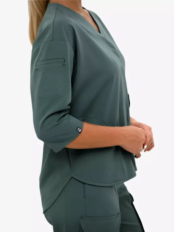 Жіночий медичний костюм Алекс