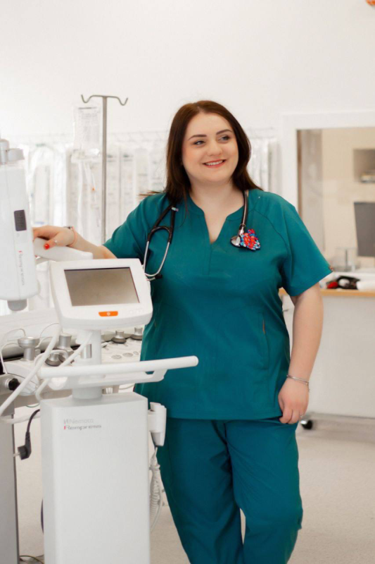 Ніка Жіночий Медичний Костюм колір Брильянтовий зелений